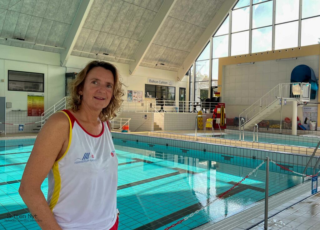 Jannie Holstein Brill viser rundt i Hinnerup Badet - Søften Nyt - Foto: Anders Godtfred-Rasmussen.jpeg