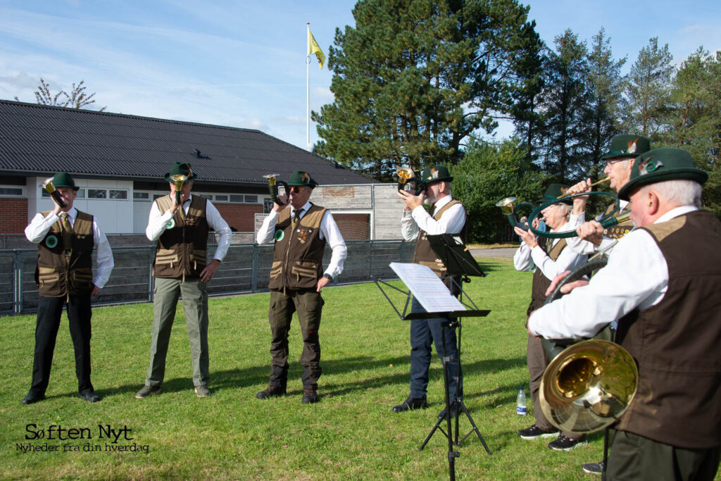 Der blæses jagthorn til Hinnerup Badets 30-års jubilæum i oktober 2023 - Søften Nyt - Foto: Anders Godtfred-Rasmussen.